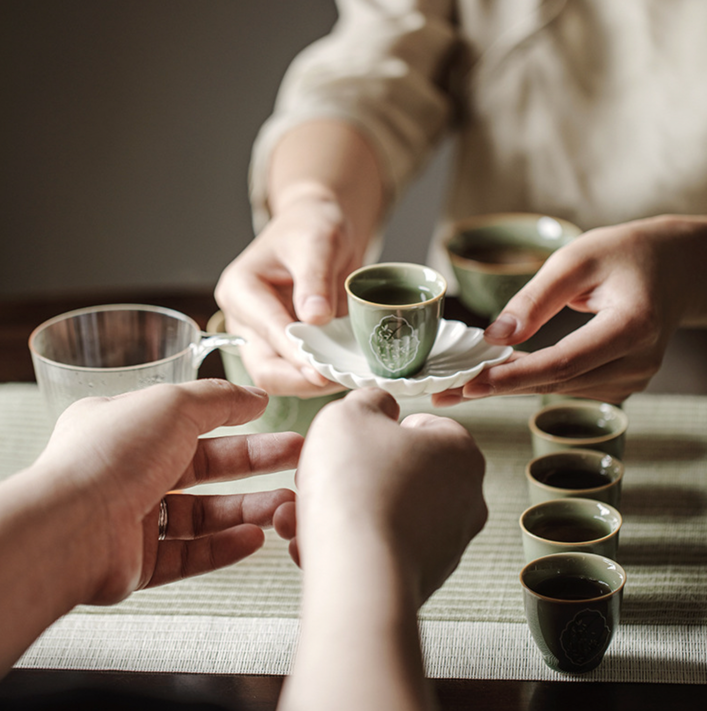 Yue Kiln Hand-Painted Window Orchid Tea Cup