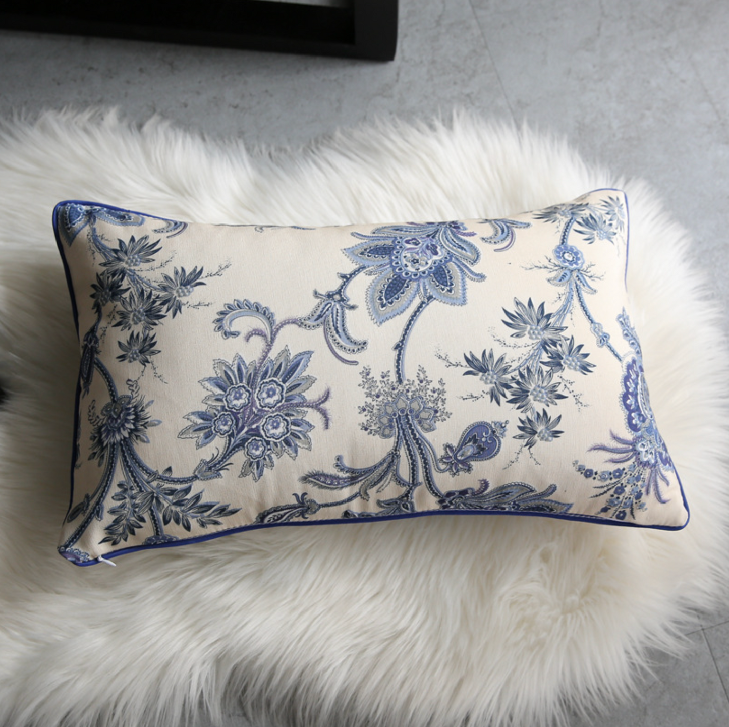 Qing Hua Embroidery Pillow Cover