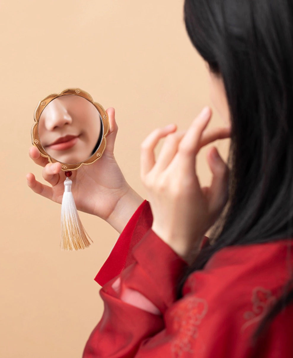 Whispers of the Garden Comb & Mirror Gift Set