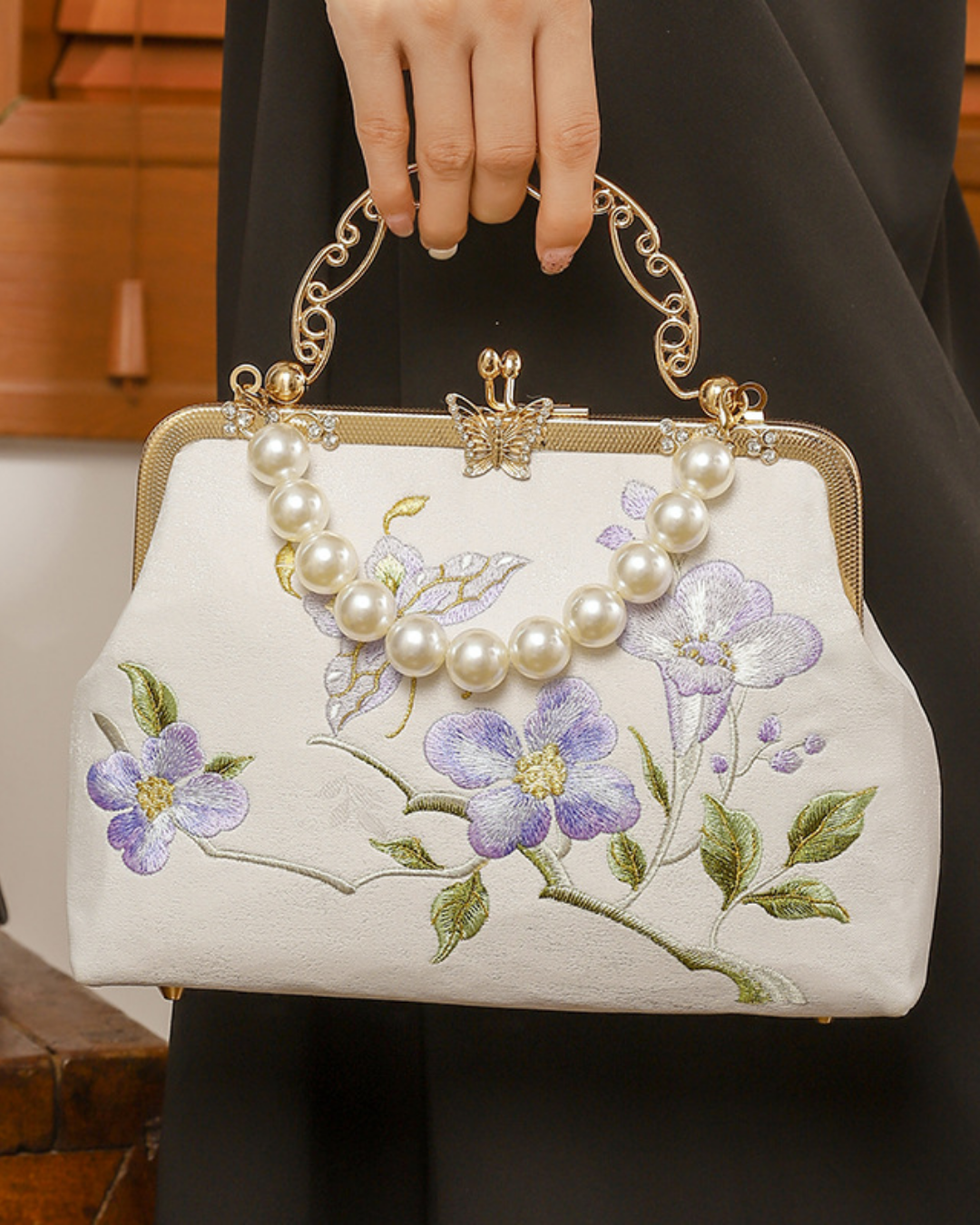 Tang Bloom Lily Bamboo-Handle Bag