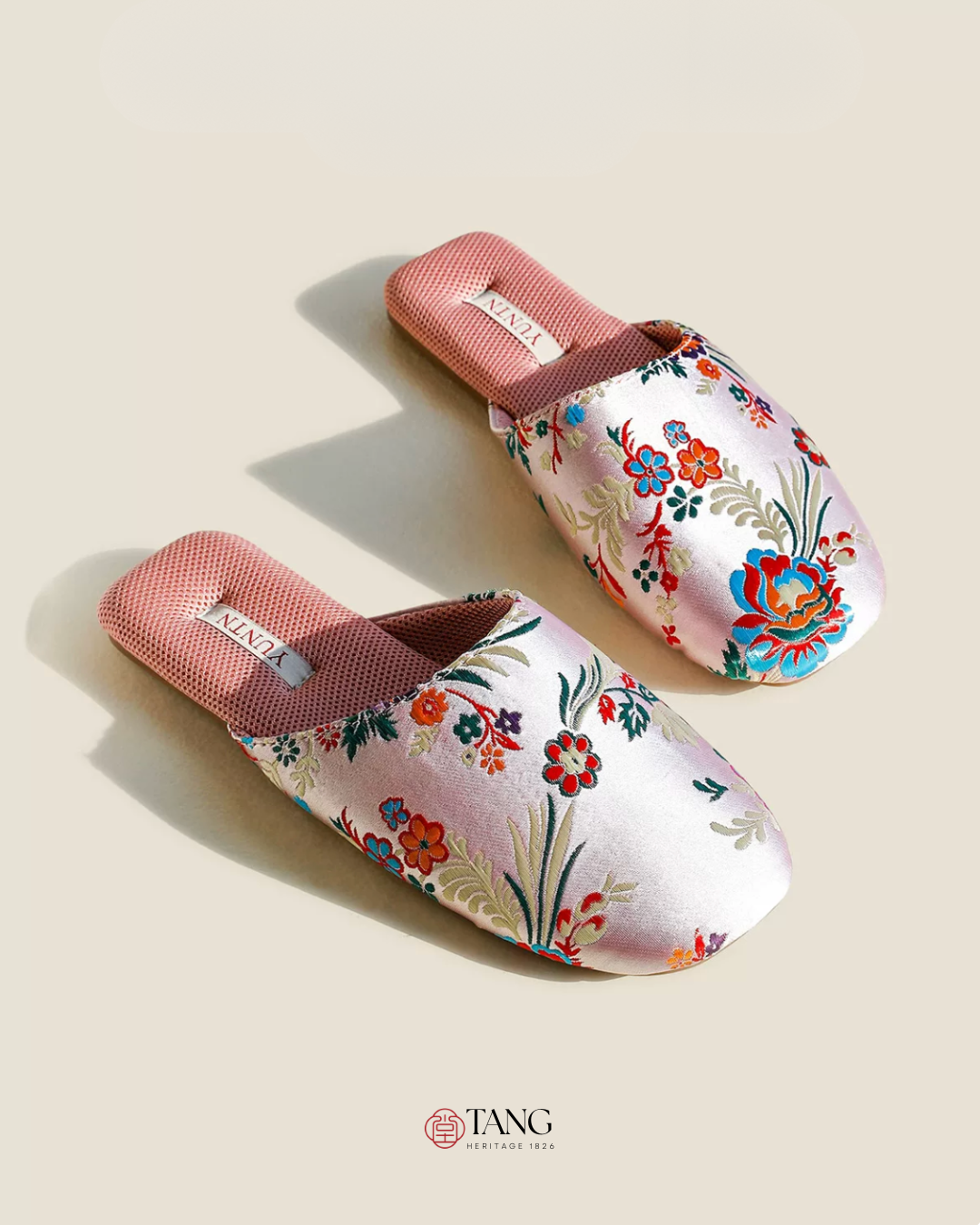 Hundred Flowers Embroidered Satin Women Indoor Slipper