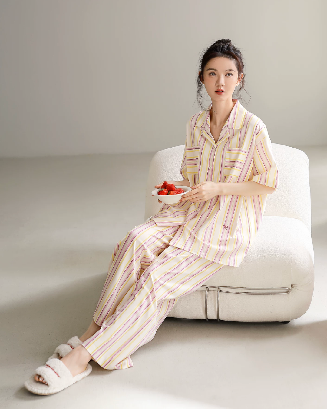 Cǎi Pajamas Set (Short Sleeve & Pants)