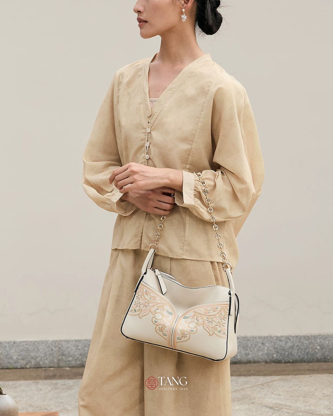 Tang Red 28 Embroidered Blooming Clouds Shoulder Bag