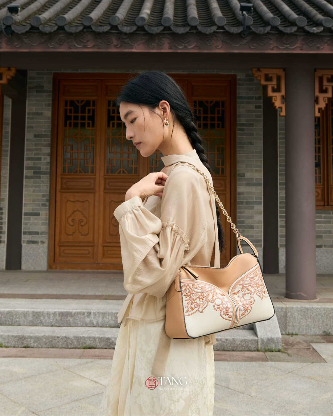 Tang Red 28 Embroidered Blooming Clouds Shoulder Bag