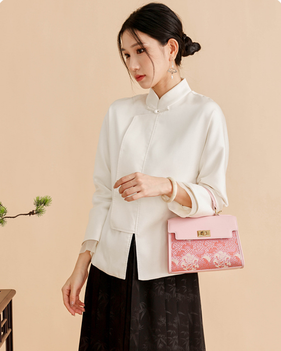 Tang Red 29 Pink Song Brocade Tote