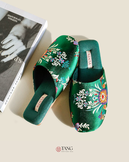 Hundred Flowers Embroidered Satin Women Indoor Slipper