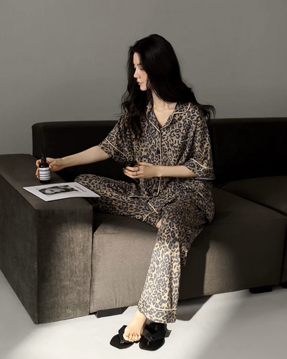 Yě Pajamas Set (Short Sleeve & Pants)