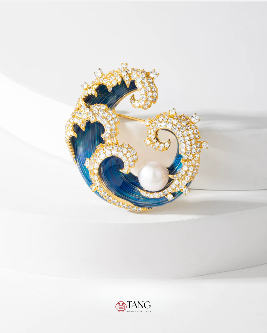 Sovereign Wave Brooch
