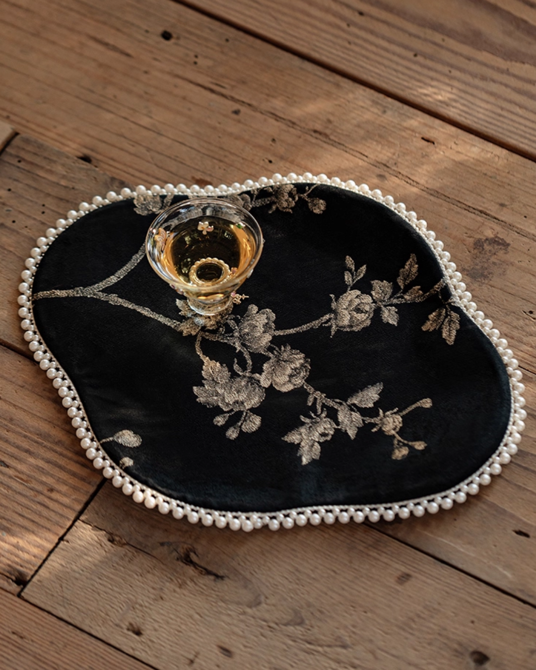 Pearlshade Bloom Brocade Tea Mat