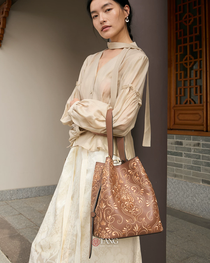 Tang Red 28 Embroidered Dunhuang Scroll Bucket Bag