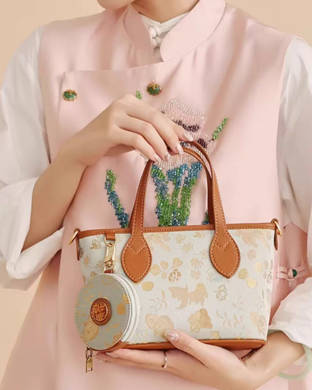 Tang Red 27 Gold Song Brocade Bucket Bag