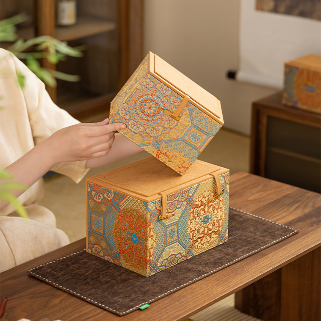 Imperial Brocade Ceramics Gift Box