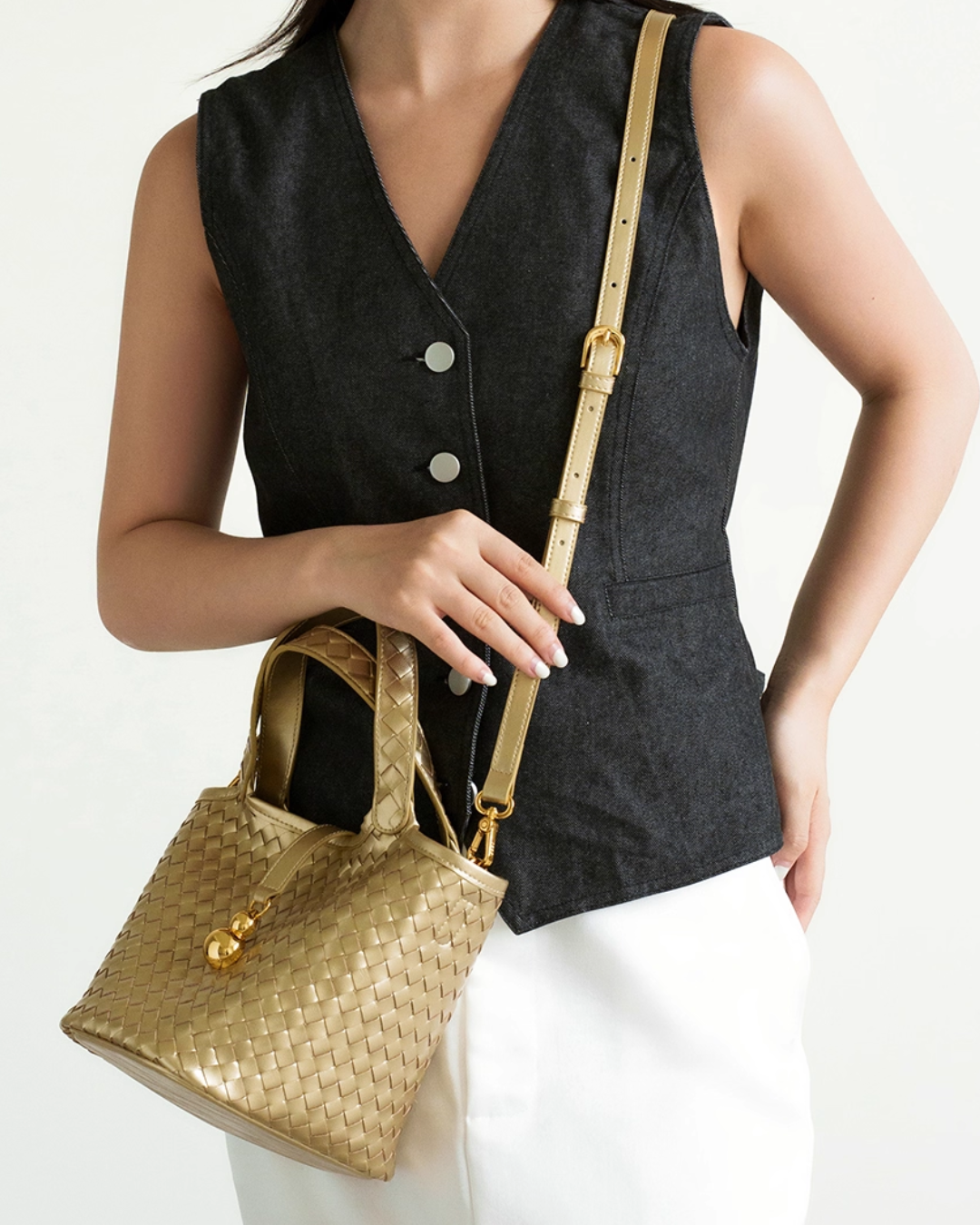 Tang Gold 25 Woven Bucket Bag