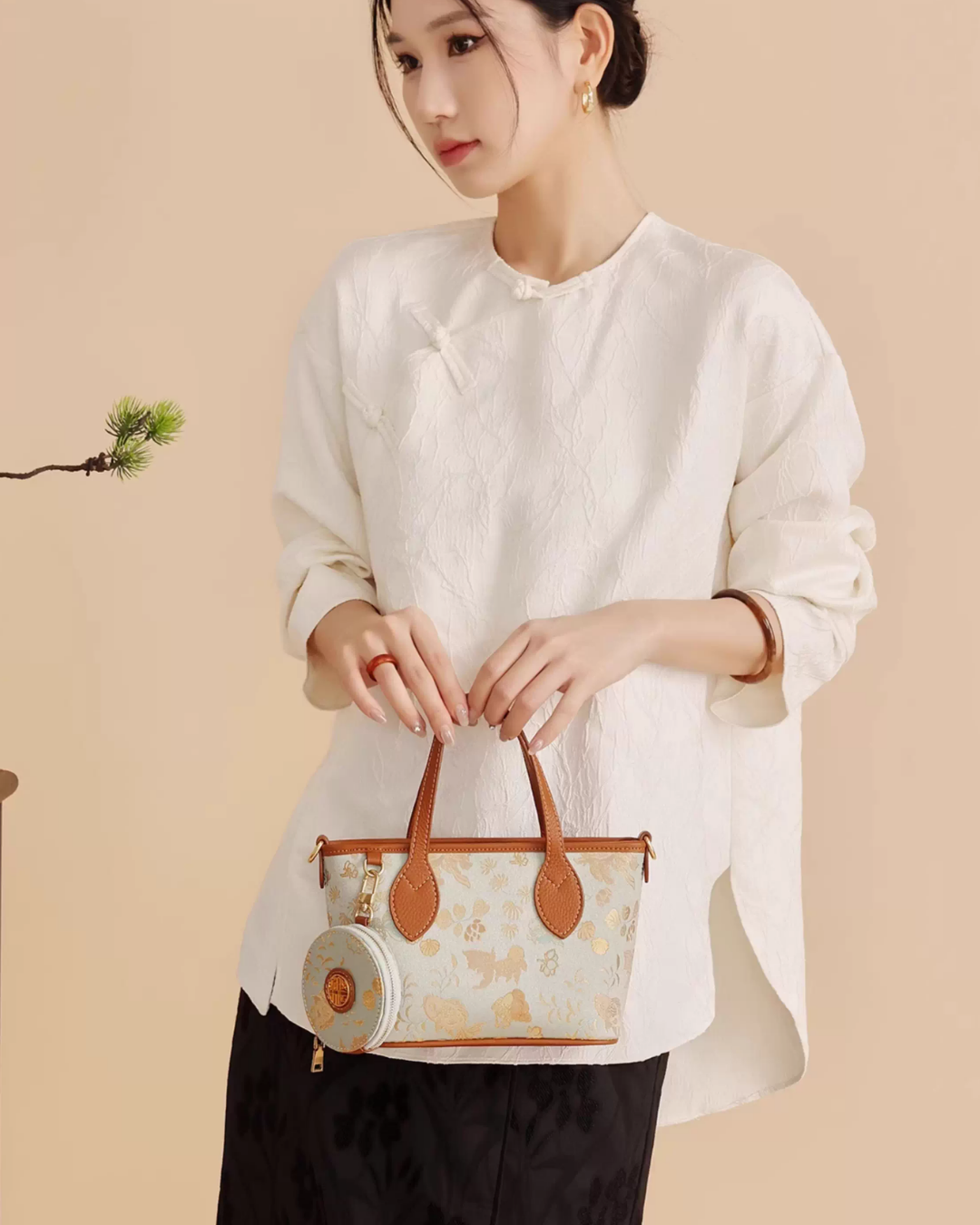 Tang Red 27 Gold Song Brocade Bucket Bag