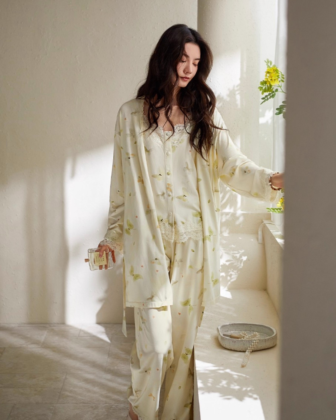 Chè Pajamas Set (Long-Sleeve & Pants)