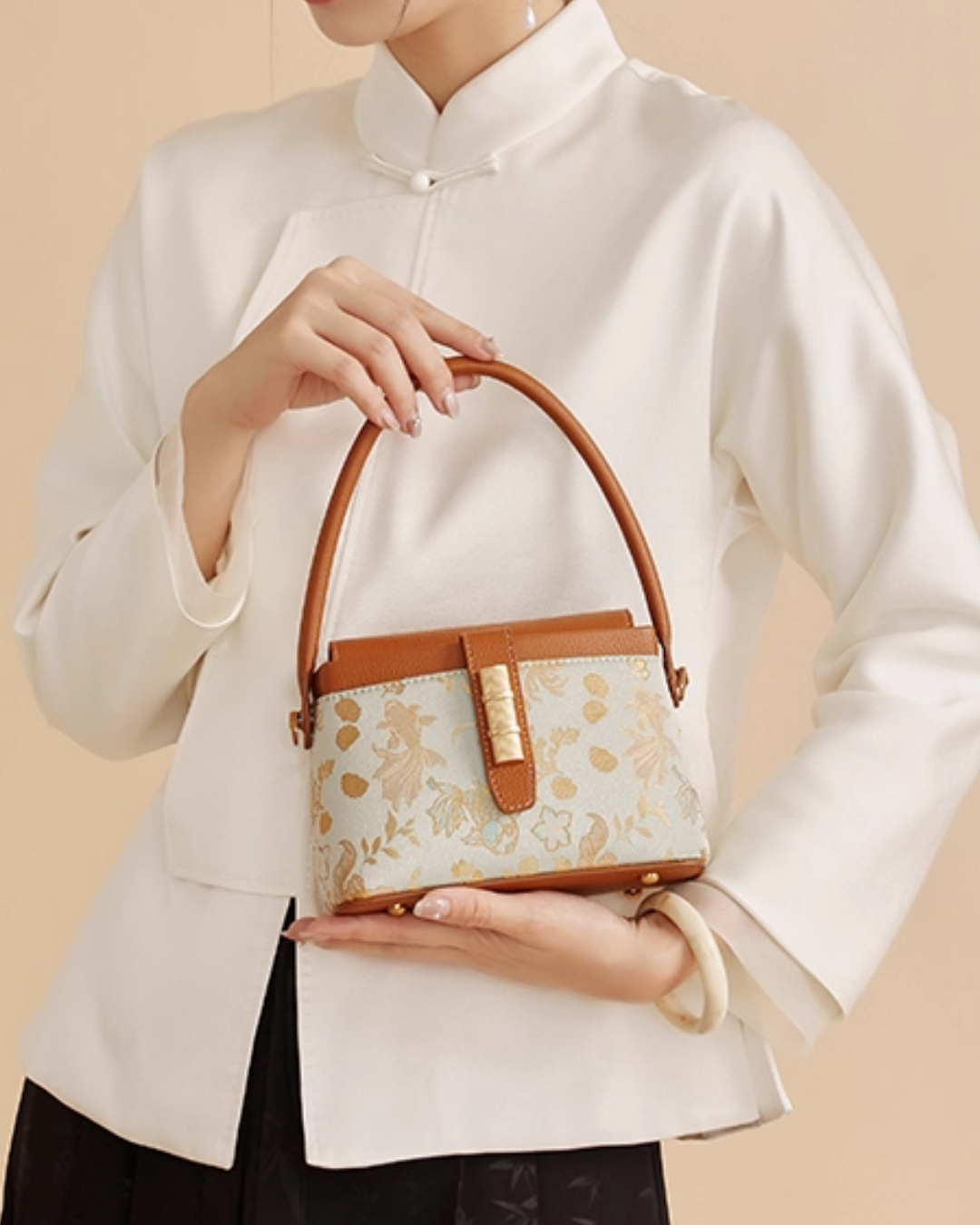 Tang Red 25 Gold Song Brocade Messenger Bag