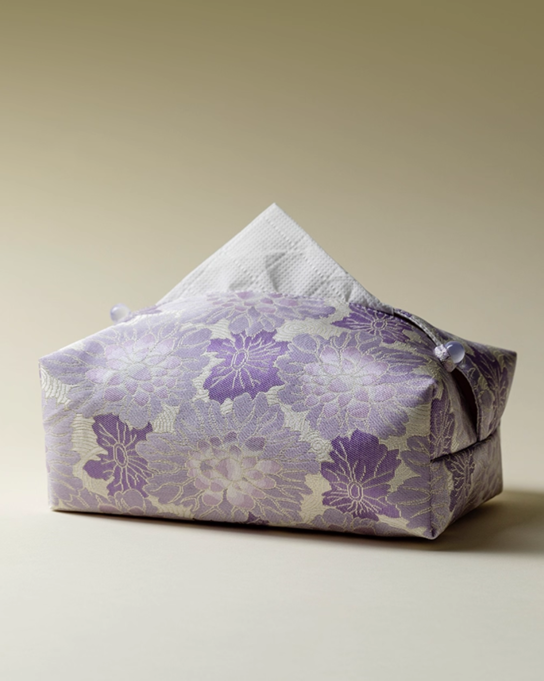 Serenade of Threads Tissue Box