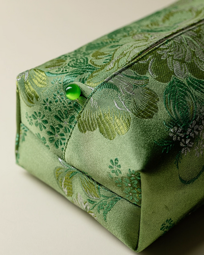 Serenade of Threads Tissue Box