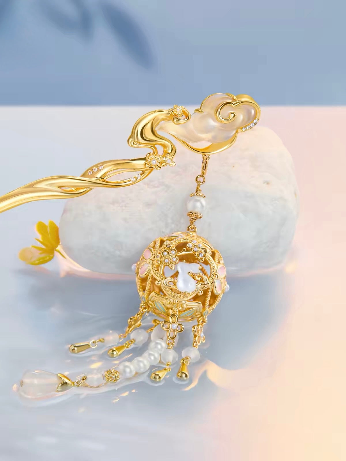Moon Rabbit Among Clouds Hairpin