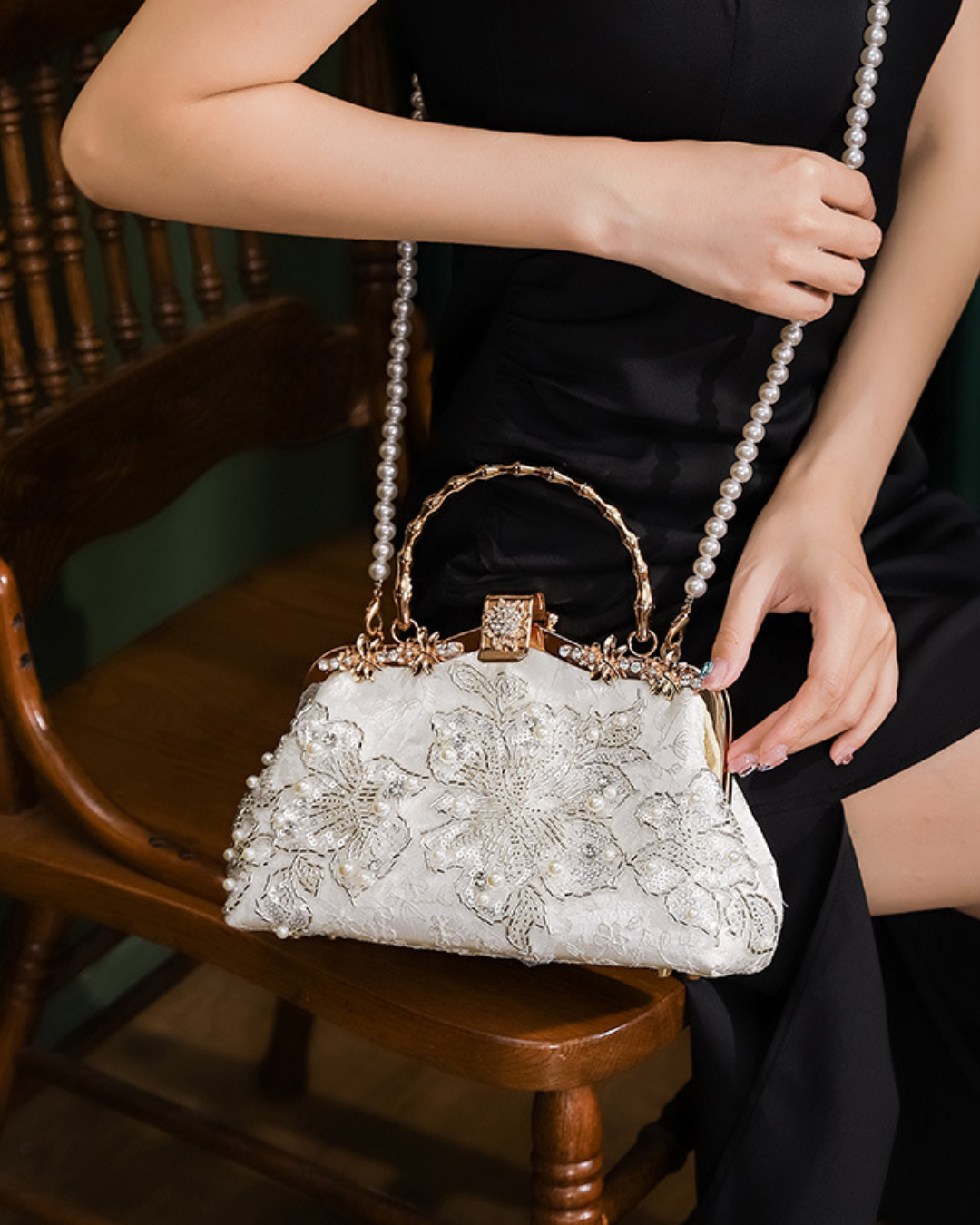 Tang Bloom Camellia Clutch