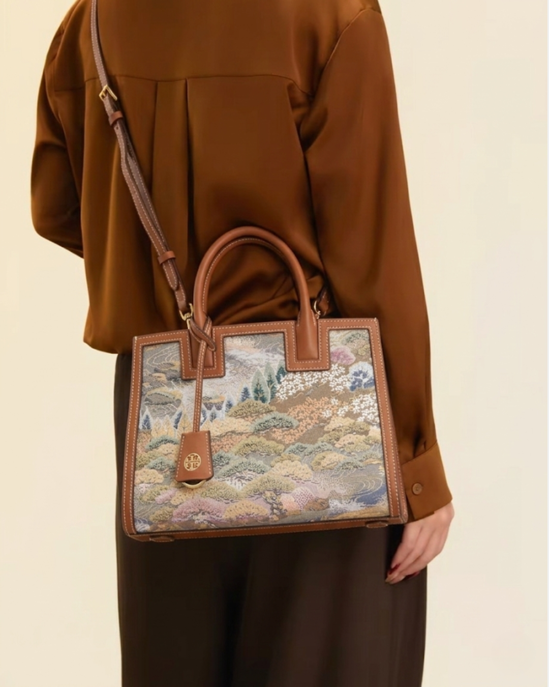 Tang Red 27 Mountain Nishijin Brocade Tote (Special Invitation Only)