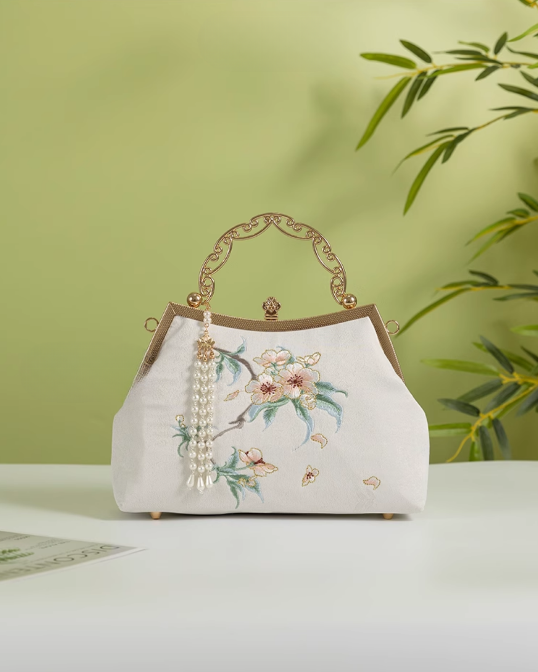 Tang Bloom Plum Blossom Clutch