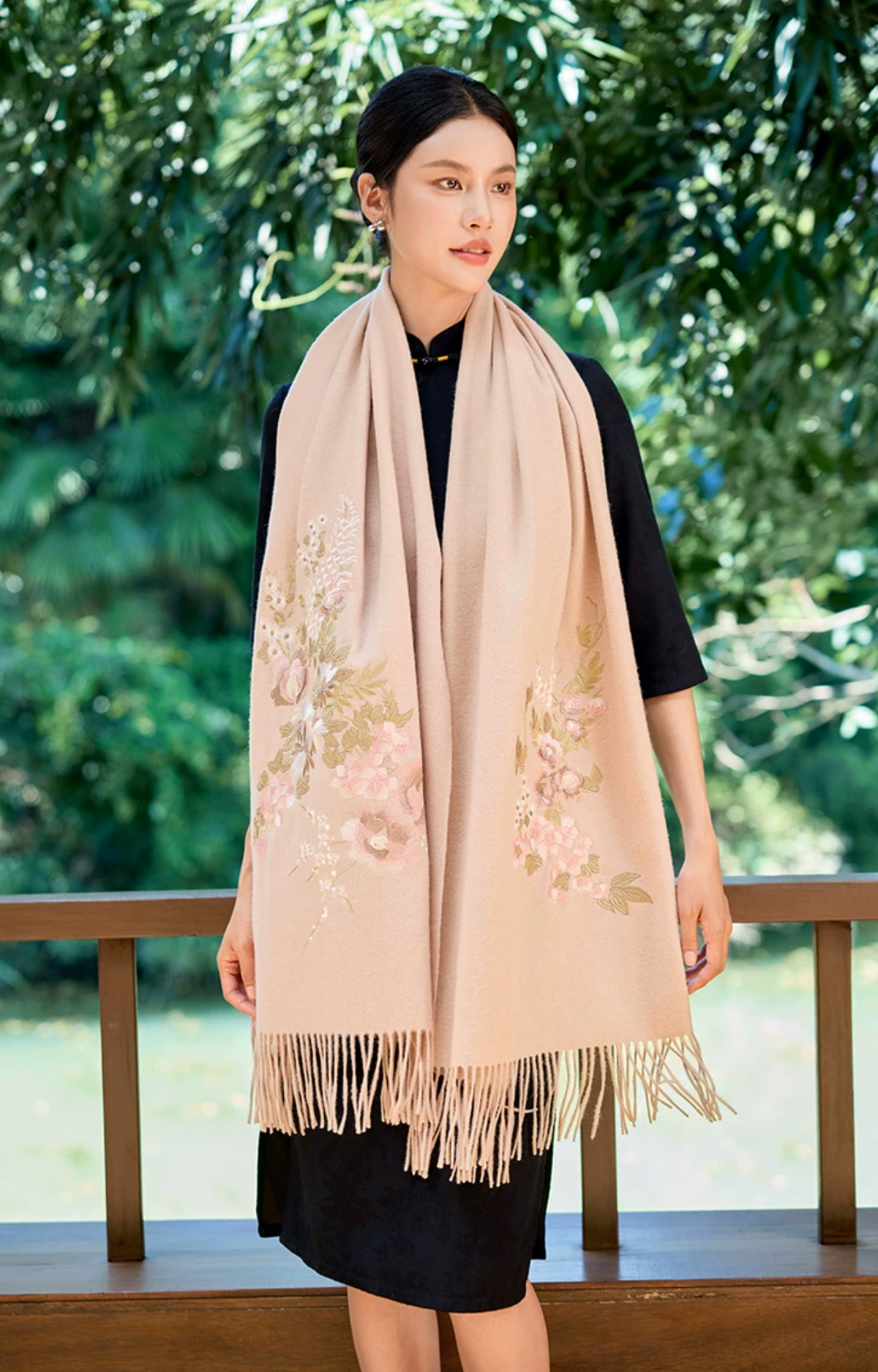 Brocade Splendour Embroidered Wool Scarf / Shawl