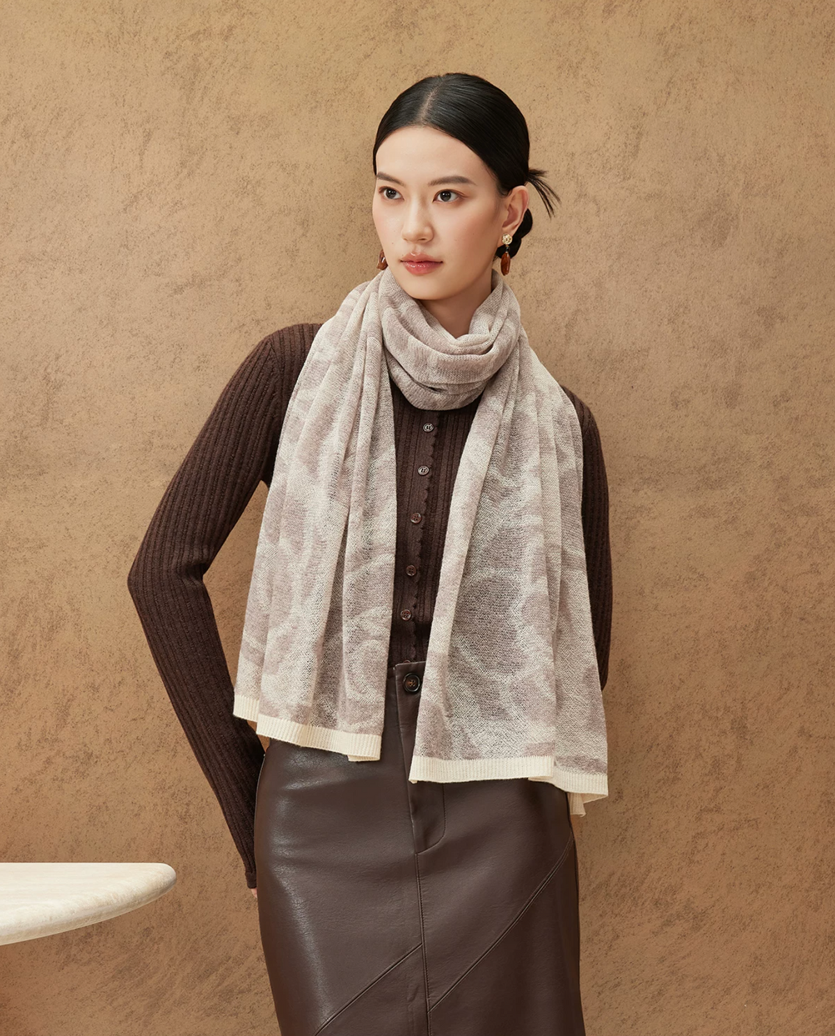 Camellia Season Jacquard Knit Wool Shawl / Scarf