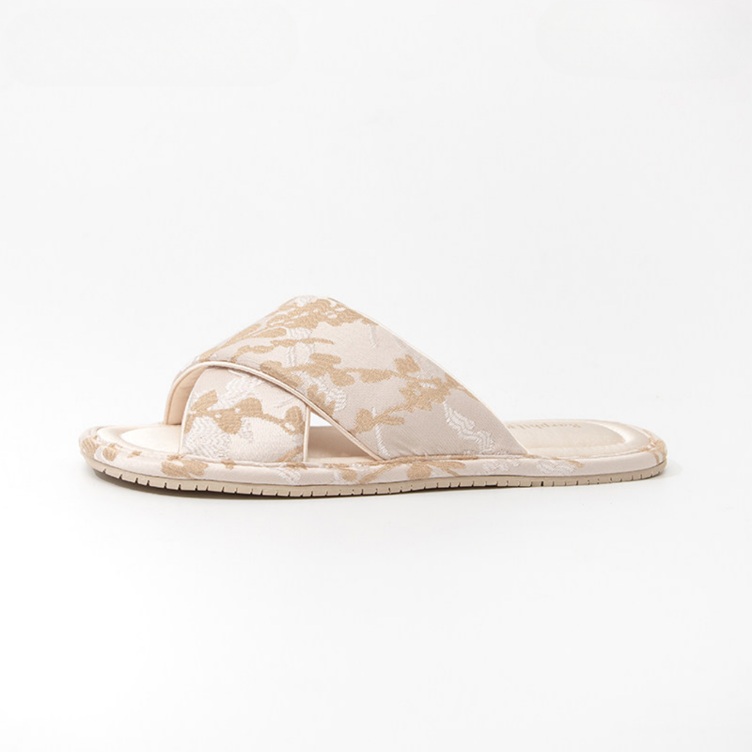 Cloud Vine Jacquard Satin Women Indoor Slipper