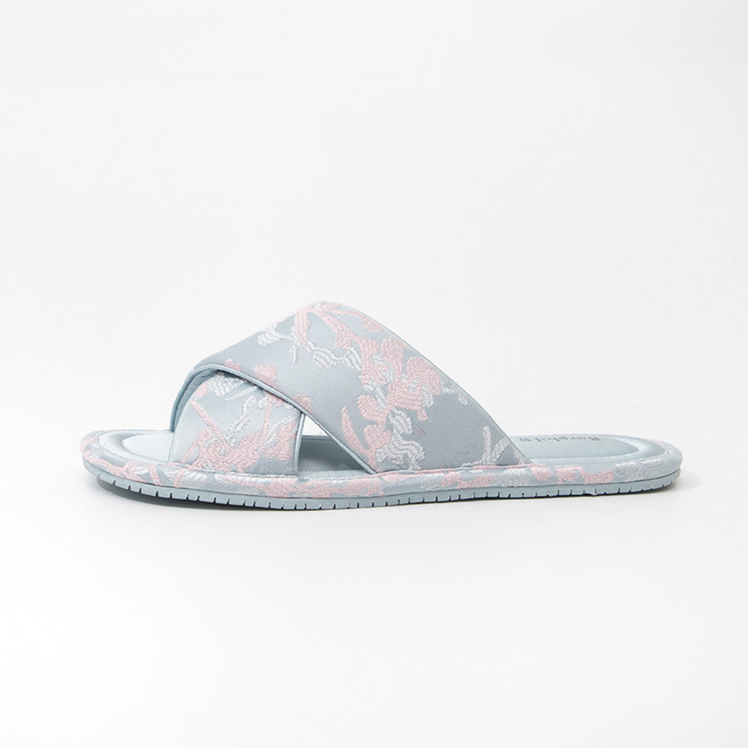 Cloud Vine Jacquard Satin Women Indoor Slipper