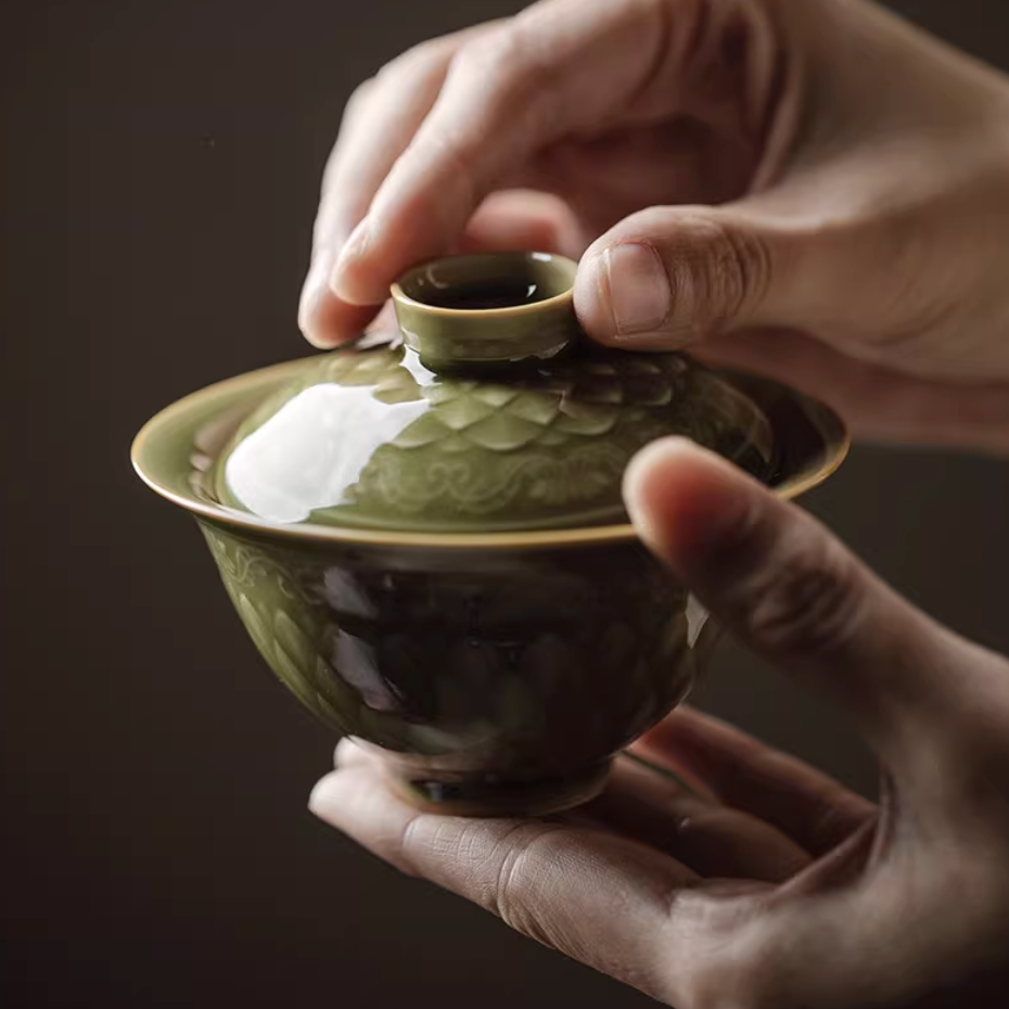 Yue Kiln Fish Scale Pattern Tea Cup