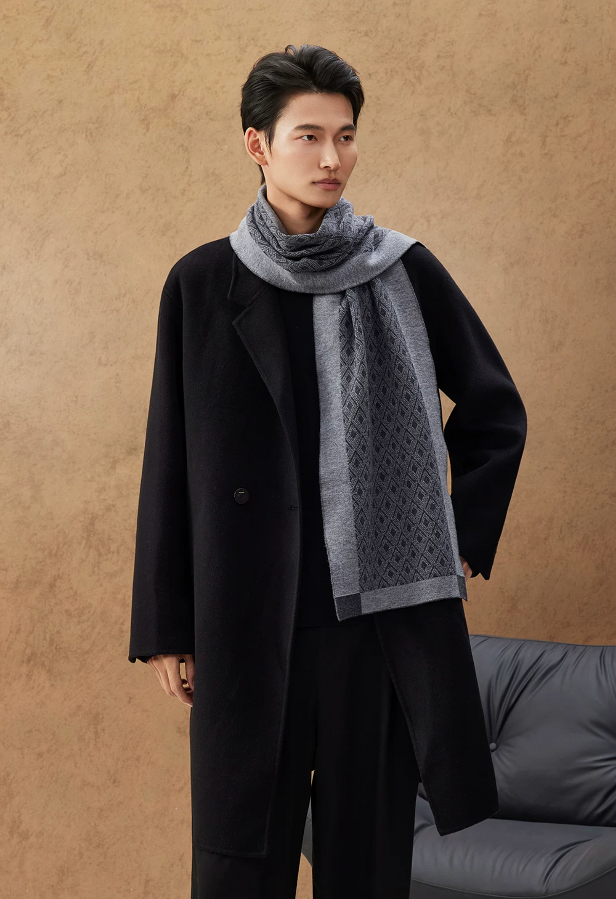 Diamond Shadow Men's Jacquard Knit Wool Scarf