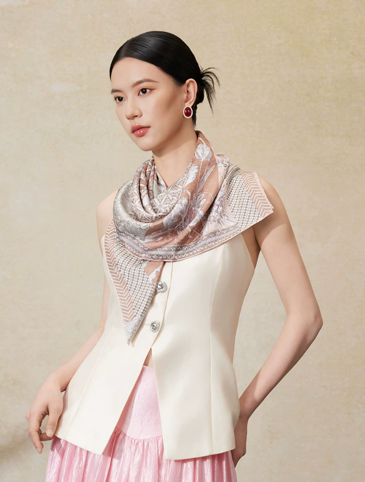 Dream Voyage Reversible Mulberry Silk Jacquard Scarf