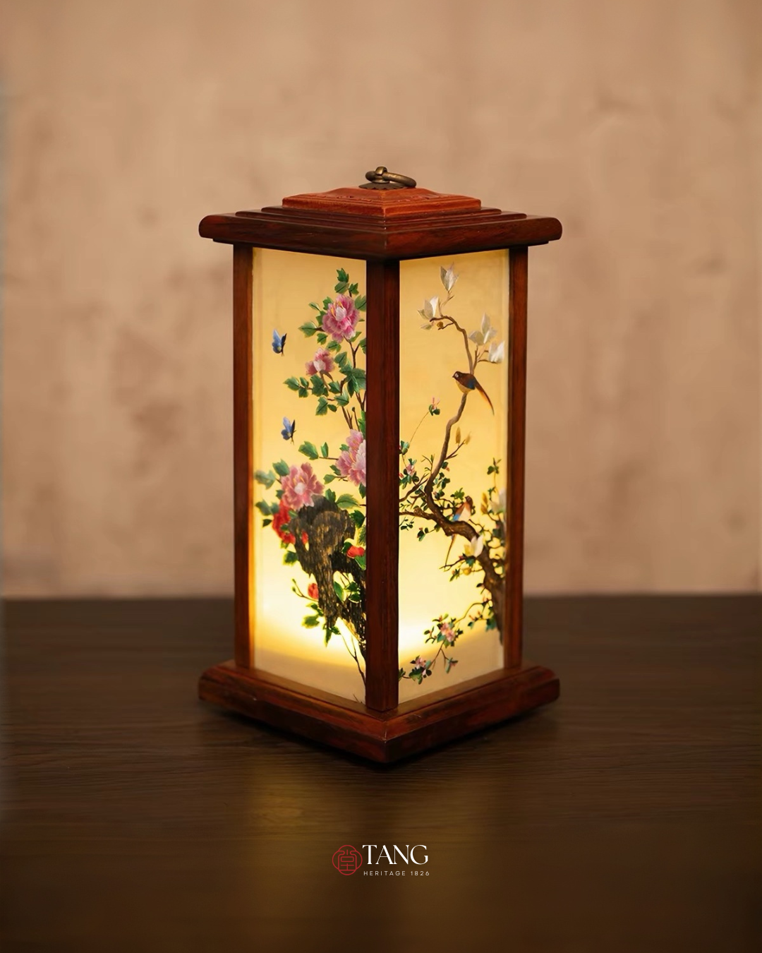 Su Embroidery Palace Silk Lamp