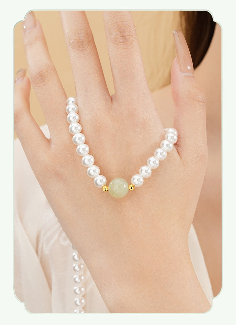 Luna Pearl Jade Jewellery Set