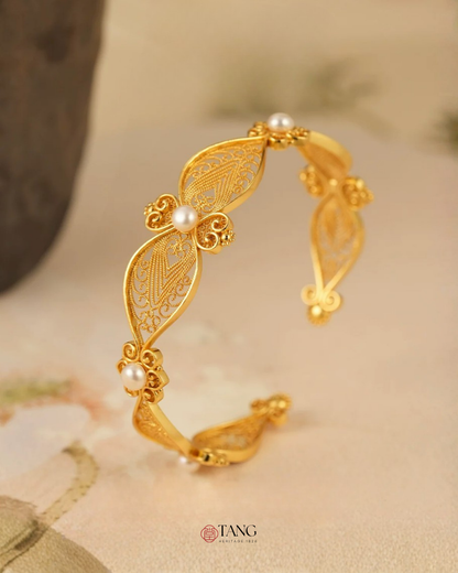 Gold Vermeil Pearl Whispers Cuff