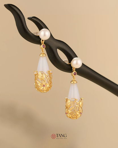 Gold Vermeil Twining Vine Agate Pearl Earrings