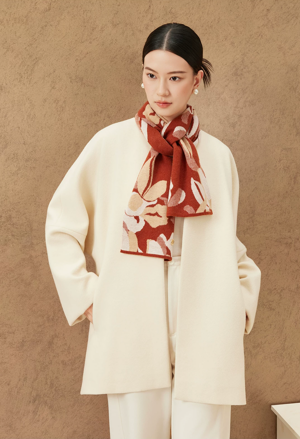 Golden Leaf Knit Wool Scarf