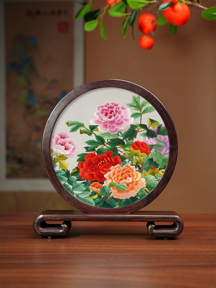 Su Embroidery Wood Ornament (One Design, Double-Sided)