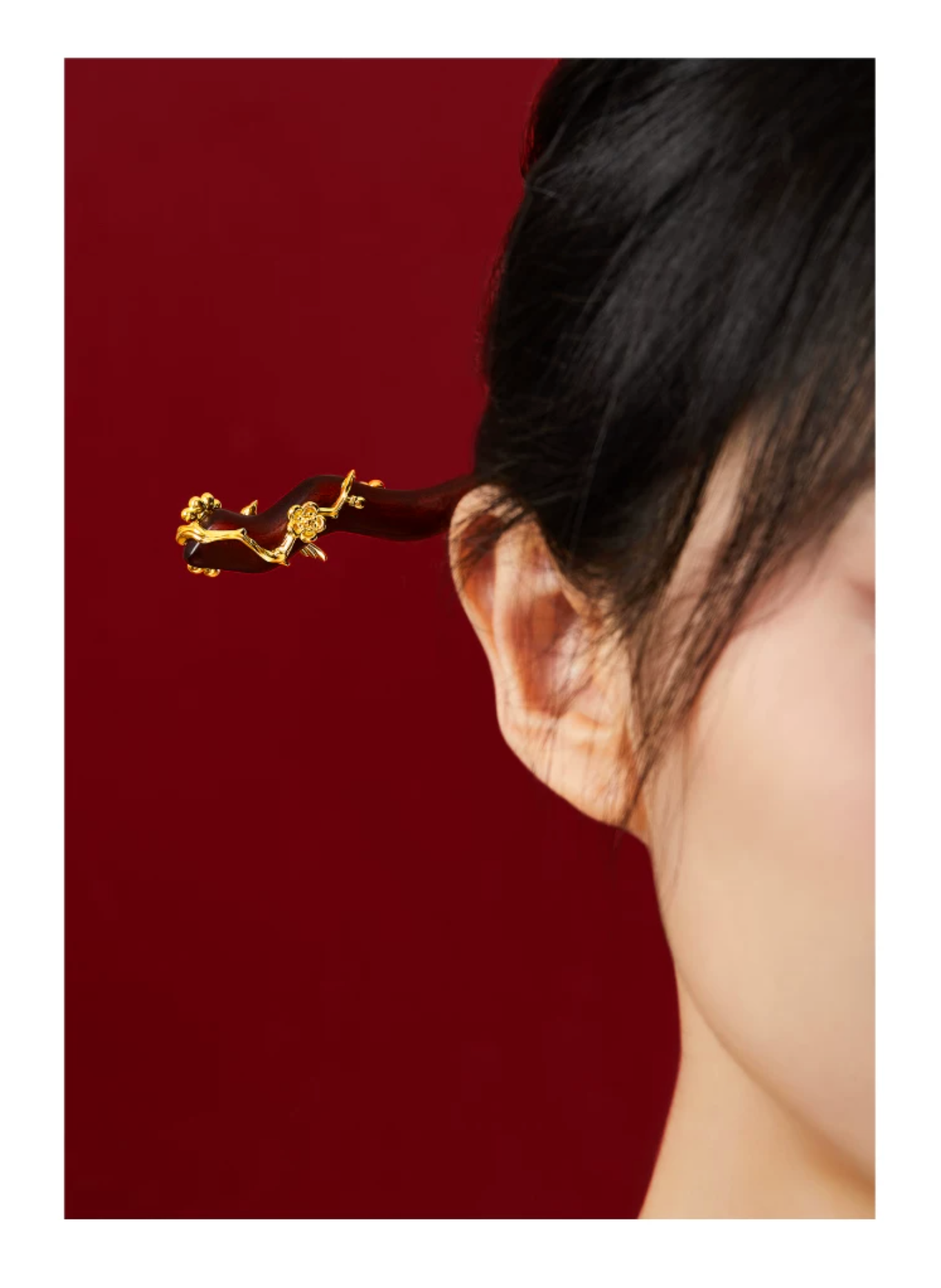 Magpie on Plum Sandalwood Hairpin