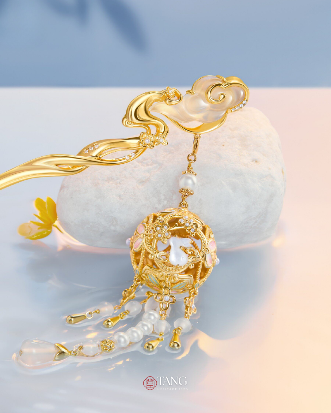 Moon Rabbit Among Clouds Hairpin