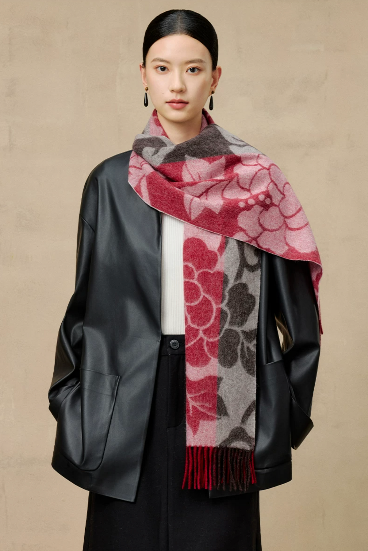 Peony Silhouette Reversible Wool Scarf