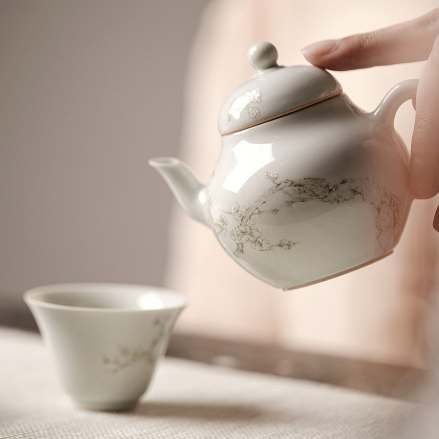 Gu Qing Dark Branches Tea Pot