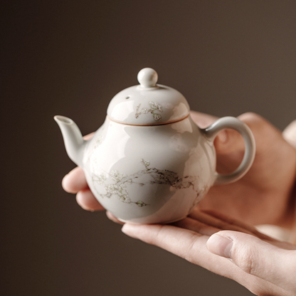 Gu Qing Dark Branches Tea Pot