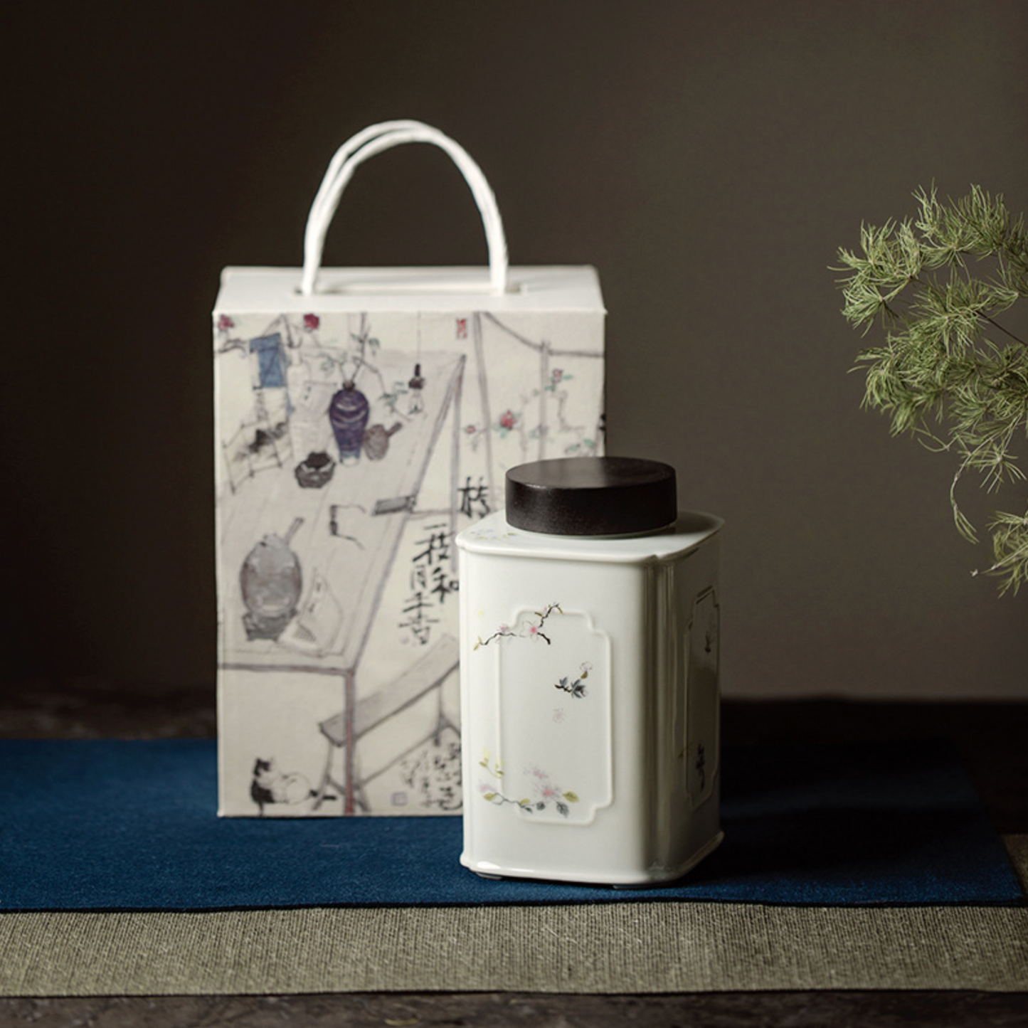 Gu Qing Small Floral Tea Canister