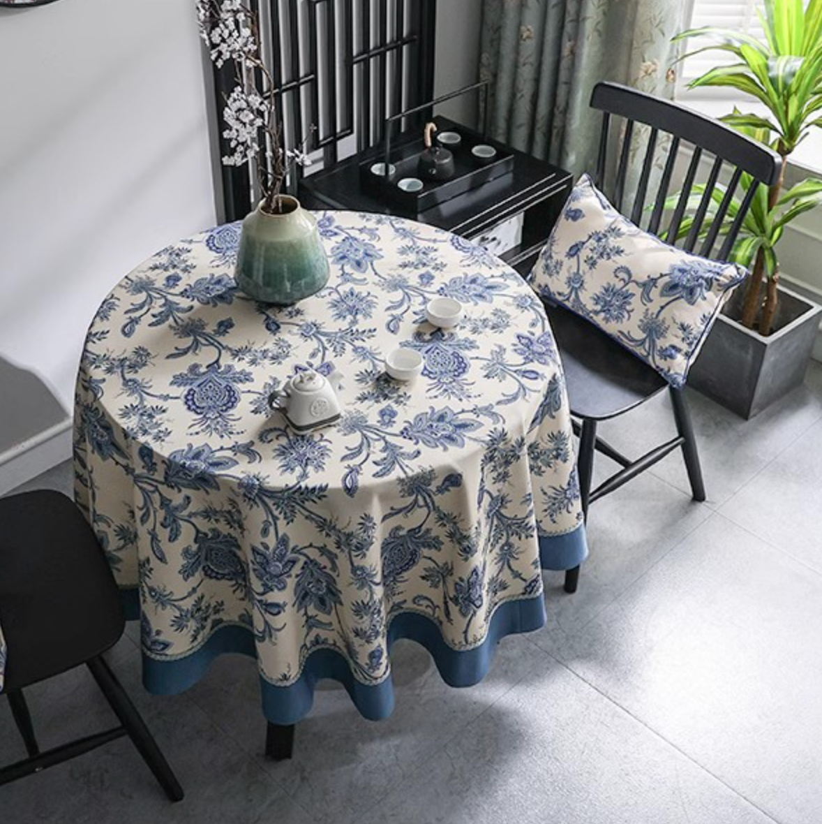 Qing Hua Embroidery Round Table Cloth