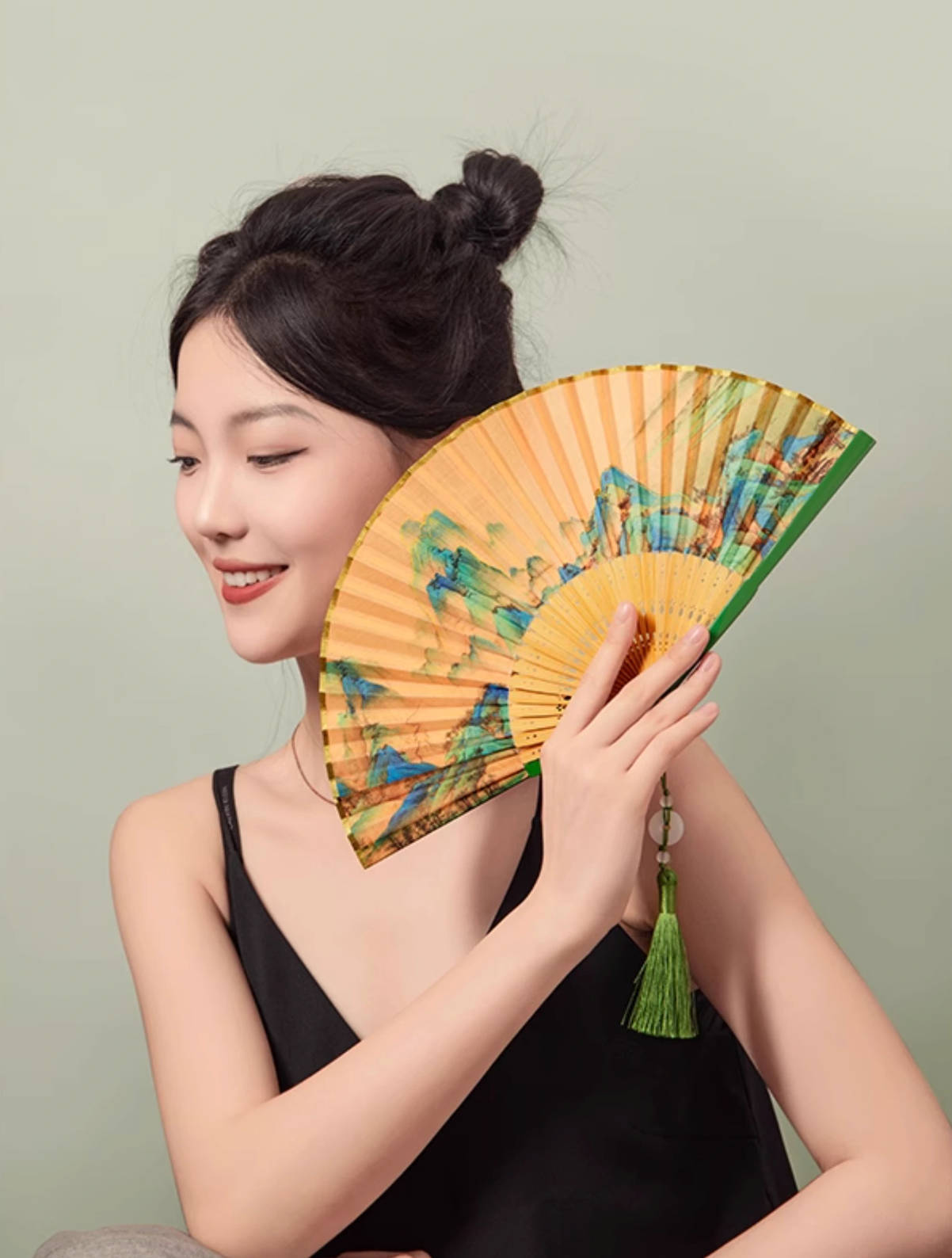 A Thousand Li  Artwork Folding Fan Gift Set