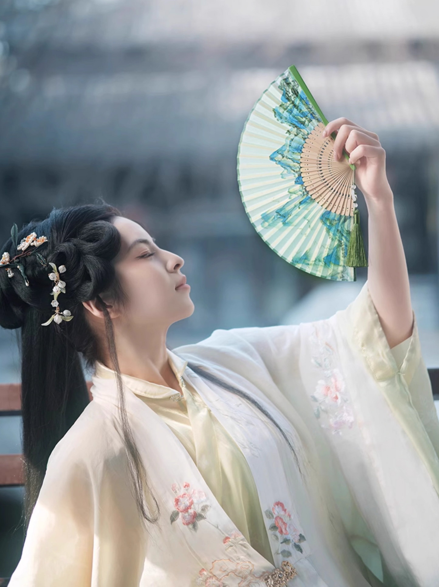 A Thousand Li  Artwork Folding Fan Gift Set