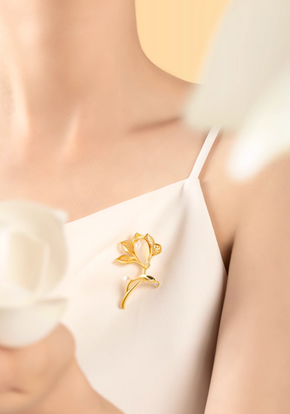 Yu Lan Magnolia Artwork Brooch Gift Set