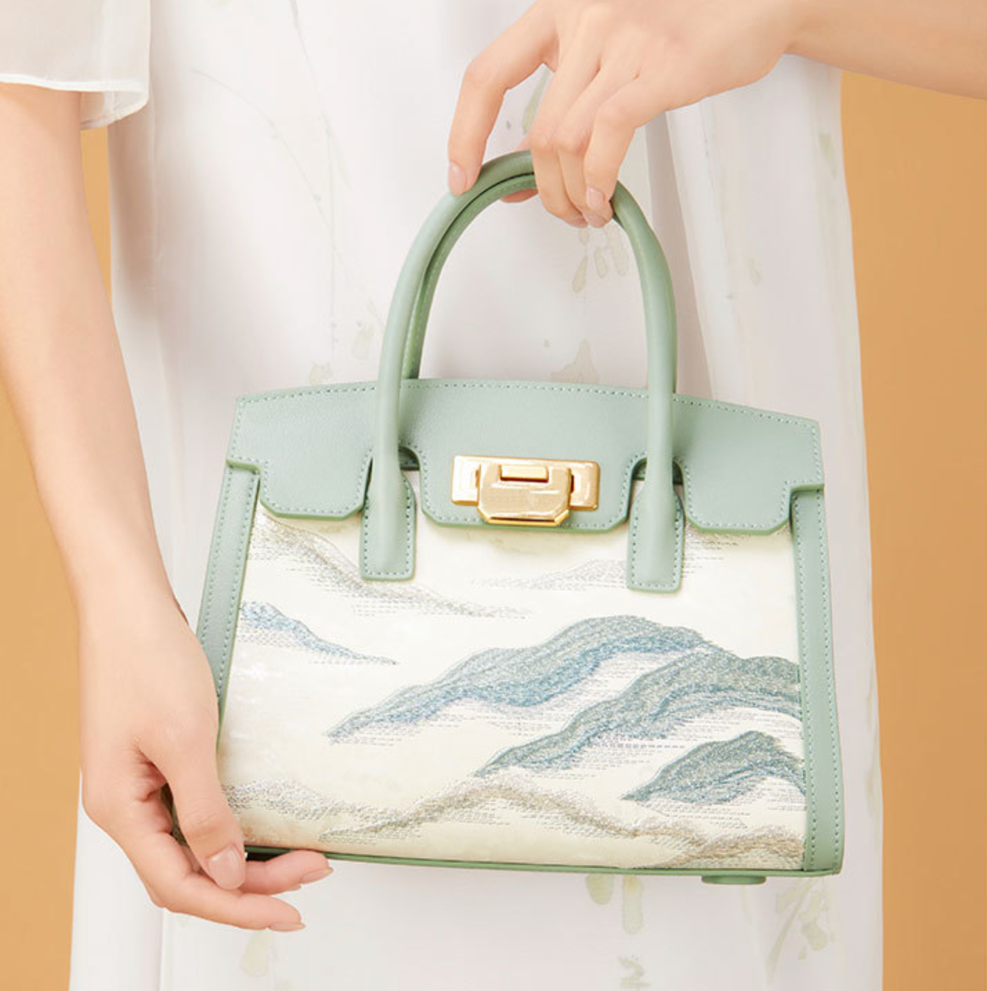 Mountain Mist Art Top Handle Clasp Tote Bag